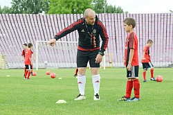 pierluigi-prete-trainer-coach-milan-junior-camp